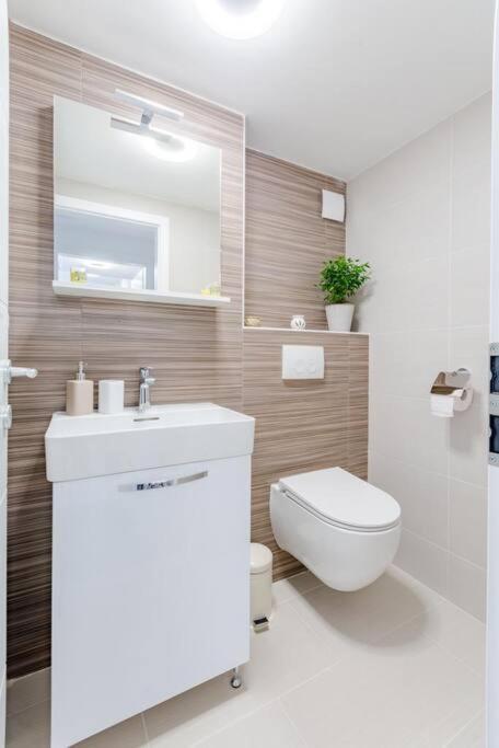 Apartment Mia Спліт Екстер'єр фото