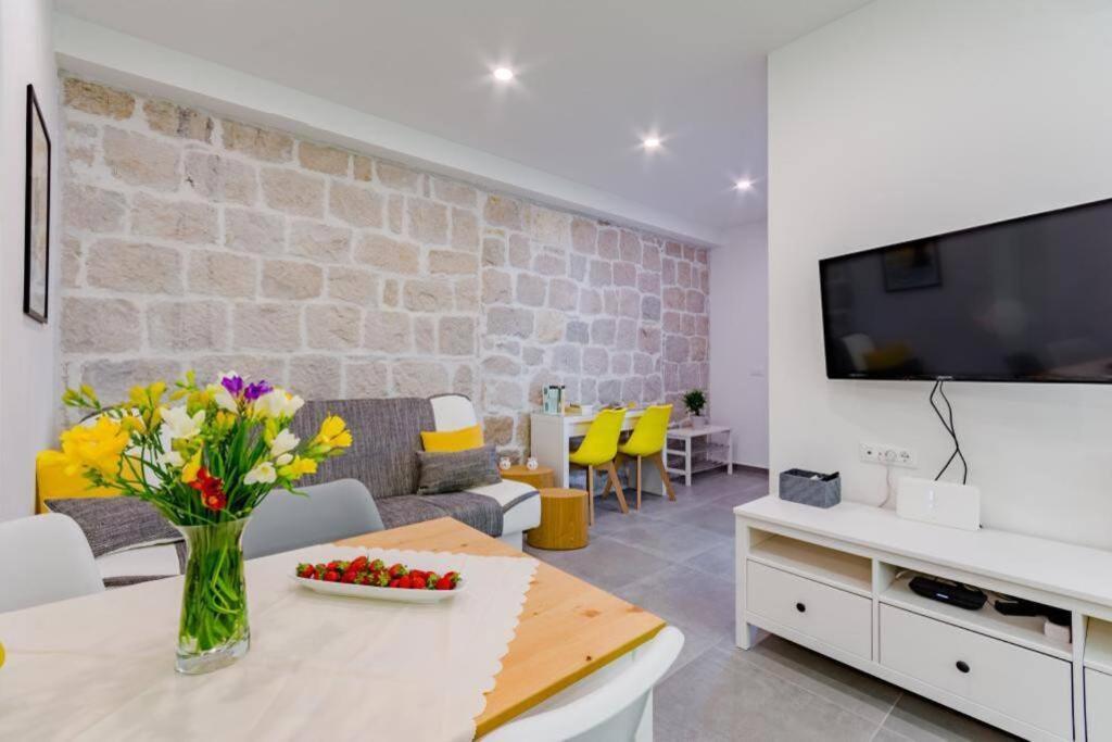 Apartment Mia Спліт Екстер'єр фото