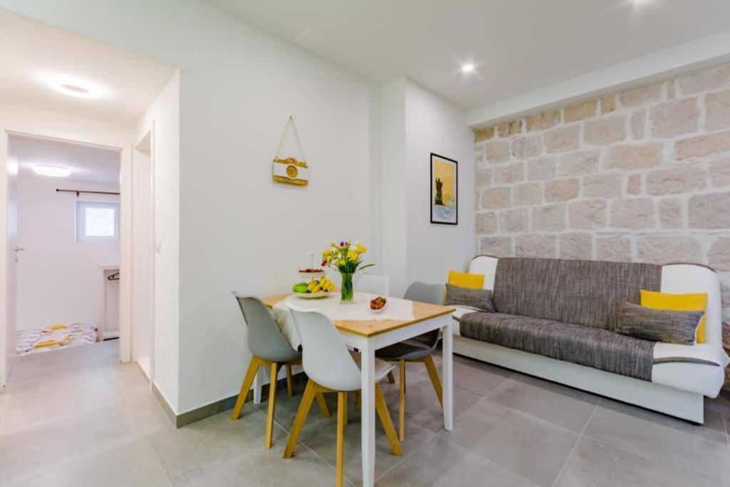Apartment Mia Спліт Екстер'єр фото